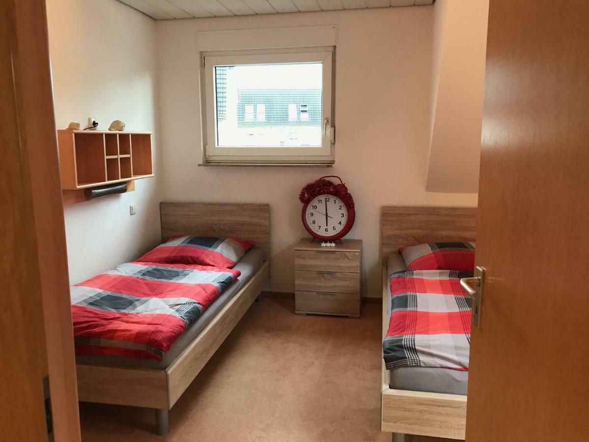 Messe Cgn/Dus Grossraeumige Wohnung In Guter Verkehrslage Leverkusen Eksteriør bilde
