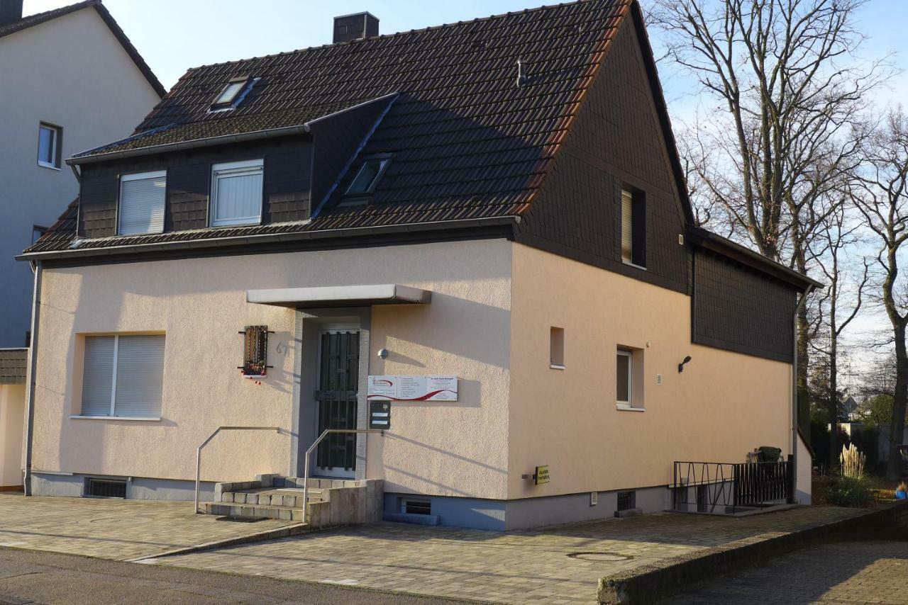 Messe Cgn/Dus Grossraeumige Wohnung In Guter Verkehrslage Leverkusen Eksteriør bilde